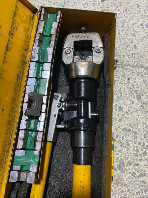 Ponchadora Hidráulica 99305